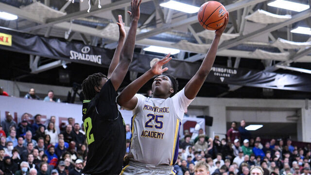 SPRINGFIELD, MA - JANUARY 14: Derik Queen of Montverde Academy (25) shoots the ball while being defended by Aiden Sherrell of Prolific Prep (22) during the first half of the Spalding Hoophall Classic high school basketball game between Montverde Academy and Prolific Prep on January 14, 2024 at Blake Arena in Springfield, MA