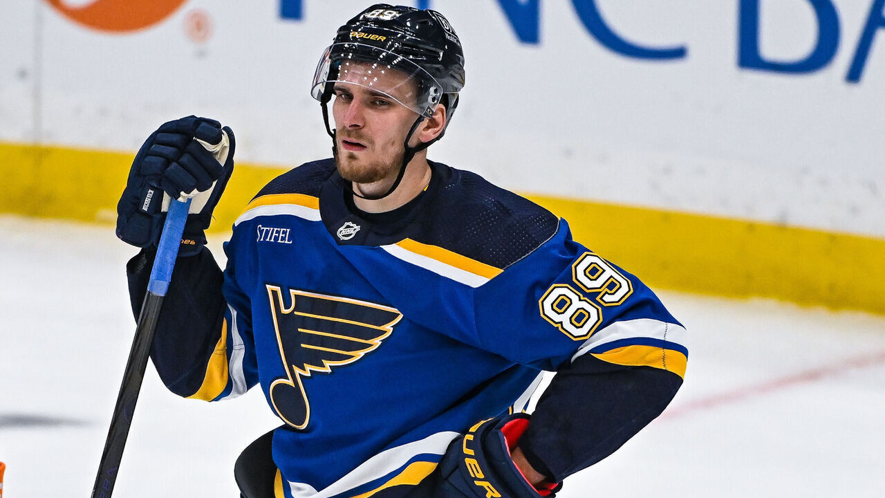 ST. LOUIS, MO - February 15: St. Louis Blues left wing Pavel Buchnevich (89) during a regular season game between the Edmonton Oilers and the St. Louis Blues on February 15, 2024, at the Enterprise Center in St. Louis MO