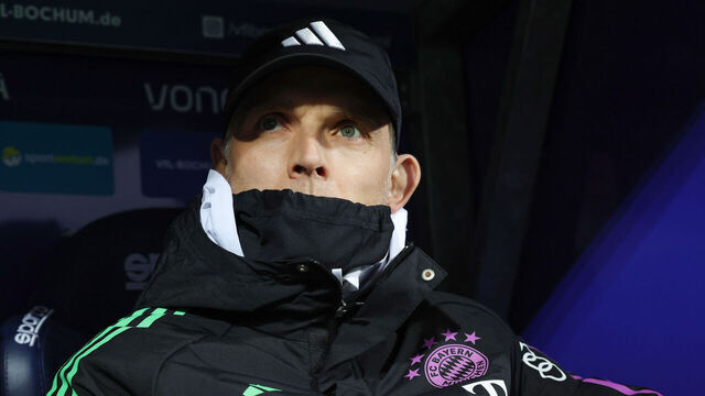 BOCHUM, GERMANY - FEBRUARY 18: Head coach Thomas Tuchel of FC Bayern München looks on ahead of the Bundesliga match between VfL Bochum 1848 and FC Bayern München at Vonovia Ruhrstadion on February 18, 2024 in Bochum, Germany.