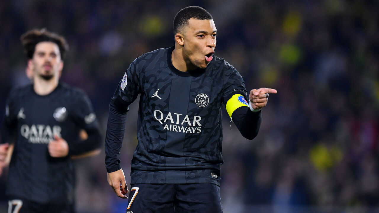 NANTES, FRANCE - FEBRUARY 17: Kylian Mbappe of PSG celebrates after scoring his team's second goal during the Ligue 1 Uber Eats match between FC Nantes and Paris Saint-Germain at Stade de la Beaujoire on February 17, 2024 in Nantes, France.