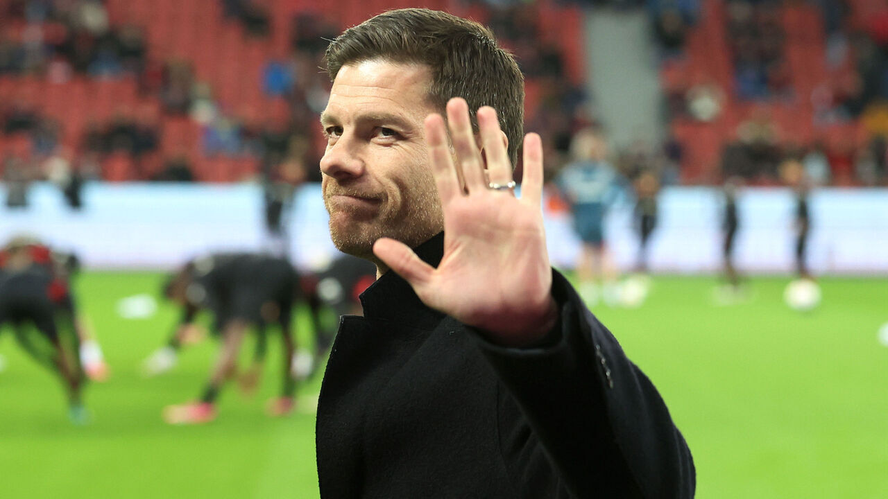 LEVERKUSEN, GERMANY - FEBRUARY 23: Xabi Alonso, Manager of Bayer Leverkusen, gestures prior to the Bundesliga match between Bayer 04 Leverkusen and 1. FSV Mainz 05 at BayArena on February 23, 2024 in Leverkusen, Germany.