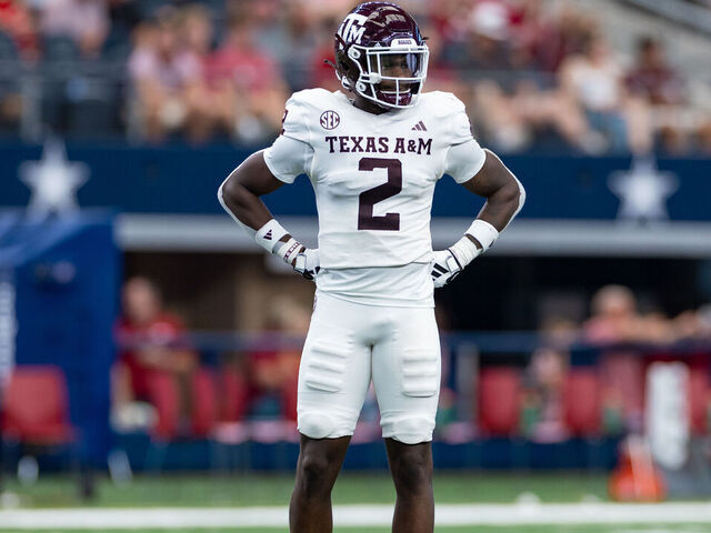 Texas A&M's Mathews plans to enter portal | theScore.com