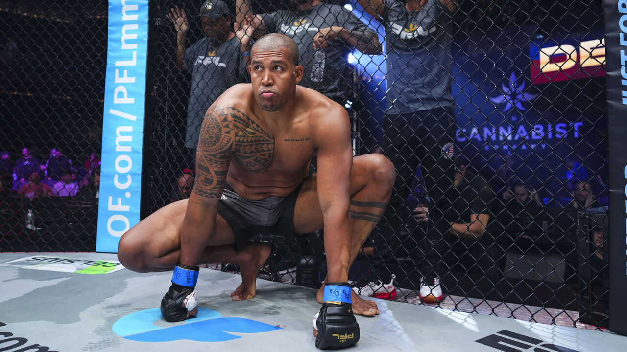 WASHINGTON, DC - NOVEMBER 24: Renan Ferreira of Brazil prepares to fight Denis Goltsov of Russia during the 2023 PFL Championships at The Anthem on November 24, 2023 in Washington, DC.