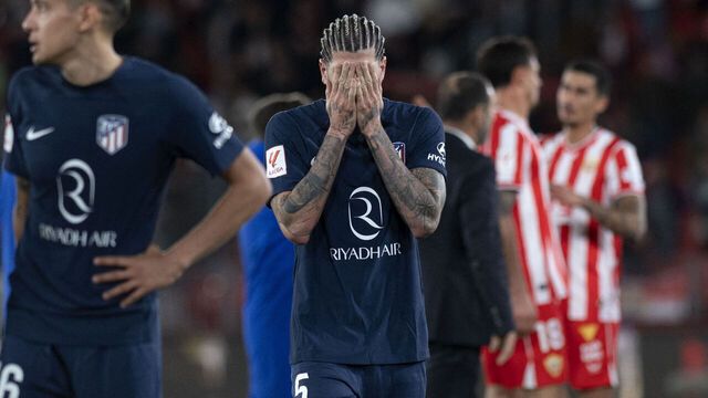 Atletico Madrid's Argentinian midfielder #05 Rodrigo De Paul reacts at the end of the Spanish league football match between UD Almeria and Club Atletico de Madrid at the Municipal Stadium of the Mediterranean Games in Almeria on February 24, 2024.