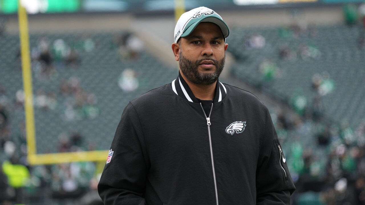 PHILADELPHIA, PA - DECEMBER 31: Philadelphia Eagles defensive coordinator Sean Desai looks on during the game between the Arizona Cardinals and the Philadelphia Eagles on December 31, 2023 at Lincoln Financial Field.