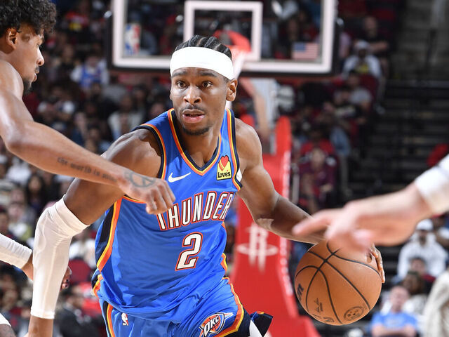 HOUSTON, TX - FEBRUARY 25: Shai Gilgeous-Alexander #2 of the Oklahoma City Thunder goes to the basket during the game on February 25, 2024 at the Toyota Center in Houston, Texas. Mandatory Copyright Notice: Copyright 2024 NBAE