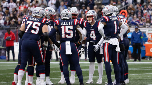 FOXBOROUGH, MA - DECEMBER 17: New England Patriots quarterback Bailey Zappe (4) calls a play in the huddle during a game between the New England Patriots and the Kansas City Chiefs on December 17, 2023, at Gillette Stadium in Foxborough, Massachusetts.