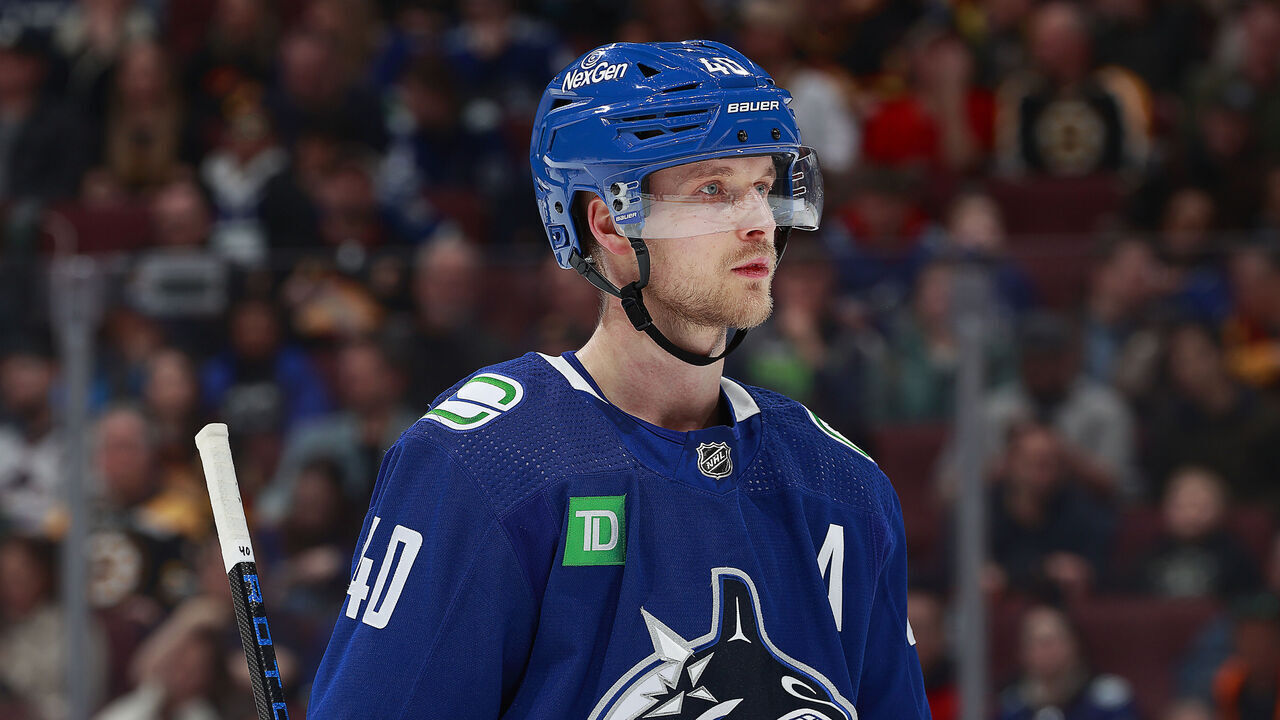 VANCOUVER, CANADA - FEBRUARY 24:Elias Pettersson #40 of the Vancouver Canucks skates up ice during their NHL game against the Boston Bruins at Rogers Arena on February 24, 2024 in Vancouver, British Columbia, Canada.