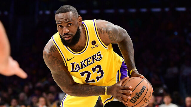LOS ANGELES, CA - FEBRUARY 29:LeBron James #23 of the Los Angeles Lakers looks to pass the ball during the game against the Washington Wizards on February 29, 2024 at Crypto.Com Arena in Los Angeles, California. NOTE TO USER: User expressly acknowledges and agrees that, by downloading and/or using this Photograph, user is consenting to the terms and conditions of the Getty Images License Agreement. Mandatory Copyright Notice: Copyright 2024 NBAE