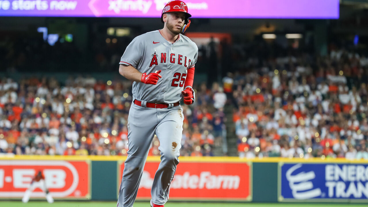 HOUSTON, TX - AUGUST 11: Los Angeles Angels first baseman C.J. Cron (25) rounds the bases after hitting a solo home run in the top of the second inning during the MLB game between the Los Angeles Angels and Houston Astros on August 11, 2023 at Minute Maid Park in Houston, Texas.