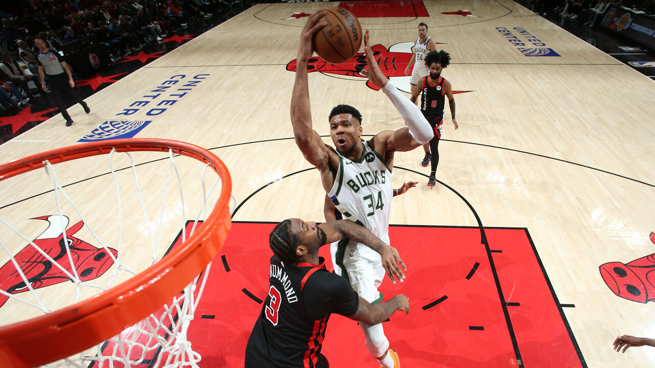 CHICAGO, IL - MARCH 1: Giannis Antetokounmpo #34 of the Milwaukee Bucks drives to the basket during the game against the Chicago Bulls on March 1, 2024 at United Center in Chicago, Illinois. Mandatory Copyright Notice: Copyright 2024 NBAE