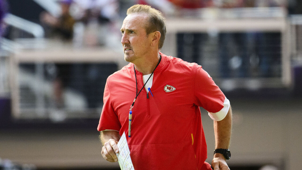 MINNEAPOLIS, MINNESOTA - OCTOBER 8: Kansas City Chiefs defensive coordinator Steve Spagnuolo takes the field before the game against the Minnesota Vikings at U.S. Bank Stadium on October 8, 2023 in Minneapolis, Minnesota.