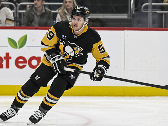 PITTSBURGH, PA - FEBRUARY 14: Pittsburgh Penguins left wing Jake Guentzel (59) skates during the first period in the NHL game between the Pittsburgh Penguins and the Florida Panthers on February 14, 2024, at PPG Paints Arena in Pittsburgh, PA.