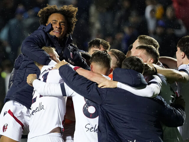 BERGAMO, ITALY - MARCH 03: Players of Bologna FC celebrate at the the end of the Serie A TIM match between Atalanta BC and Bologna FC - Serie A TIM at Gewiss Stadium on March 03, 2024 in Bergamo, Italy.