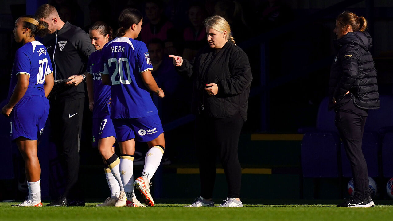 Chelsea manager Emma Hayes and Sam Kerr during the Barclays Women's Super League match at Kingsmeadow, London. Picture date: Sunday October 22, 2023.