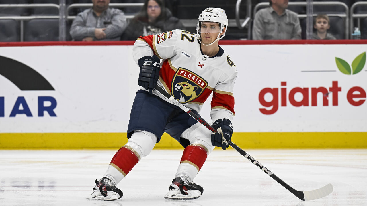 PITTSBURGH, PA - JANUARY 26: Florida Panthers defenseman Gustav Forsling (42) skates during the second period in the NHL game between the Pittsburgh Penguins and the Florida Panthers on January 26, 2024, at PPG Paints Arena in Pittsburgh, PA.