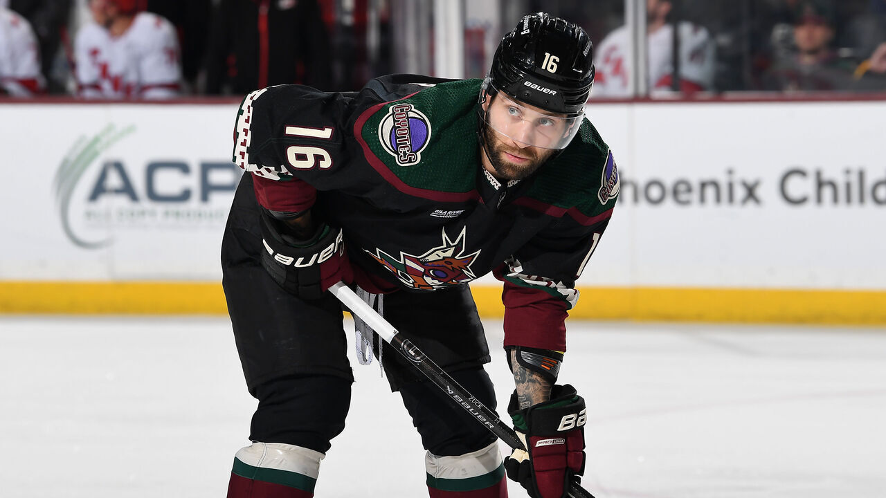 TEMPE, ARIZONA - FEBRUARY 16: Jason Zucker #16 of the Arizona Coyotes gets ready during a face off against the Carolina Hurricanes at Mullett Arena on February 16, 2024 in Tempe, Arizona.