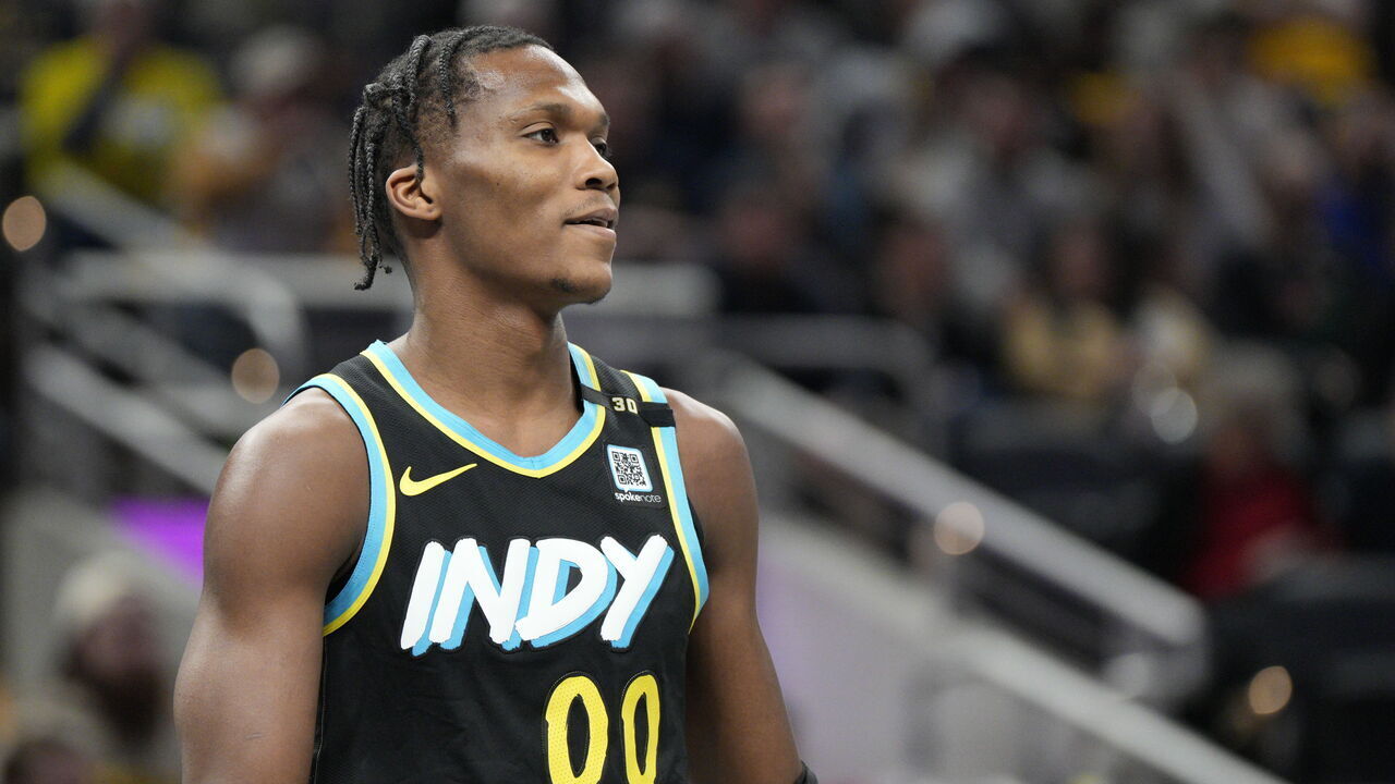 INDIANAPOLIS, IN - FEBRUARY 28: Bennedict Mathurin #00 of the Indiana Pacers looks on during the game against the New Orleans Pelicans on February 28, 2024 at Gainbridge Fieldhouse in Indianapolis, Indiana. Mandatory Copyright Notice: Copyright 2024 NBAE