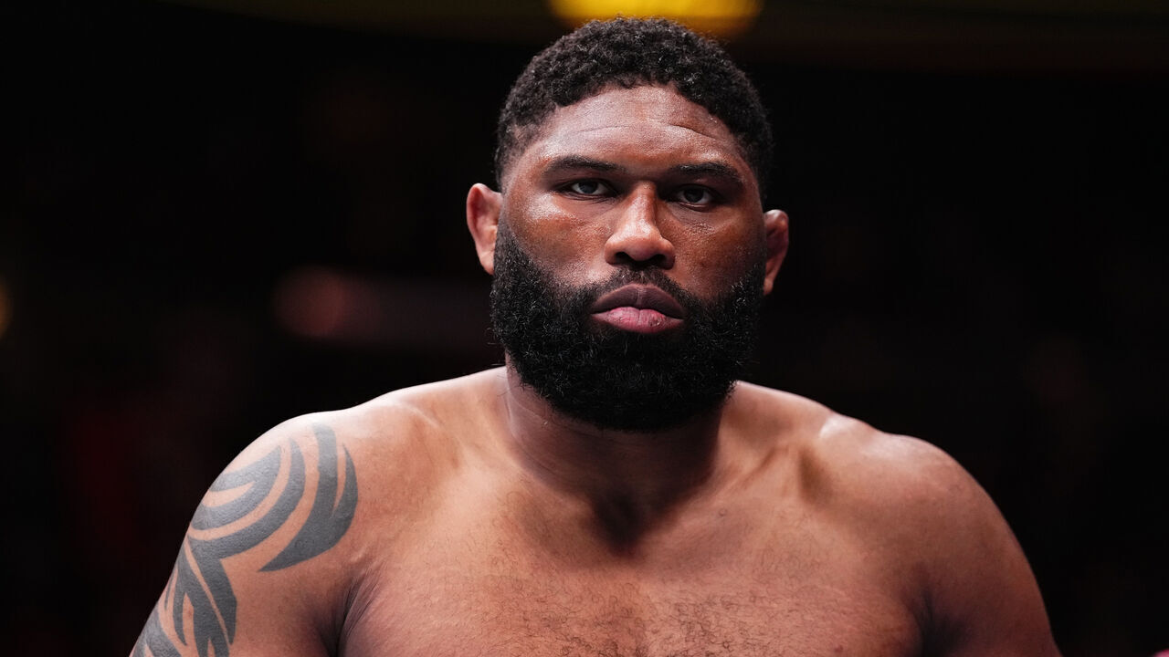 MIAMI, FLORIDA - MARCH 09: Curtis Blaydes prepares to face Jailton Almeida of Brazil in a heavyweight fight during the UFC 299 event at Kaseya Center on March 09, 2024 in Miami, Florida.
