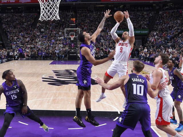 Rockets knock off Kings but lose leading scorer Sengun to injury