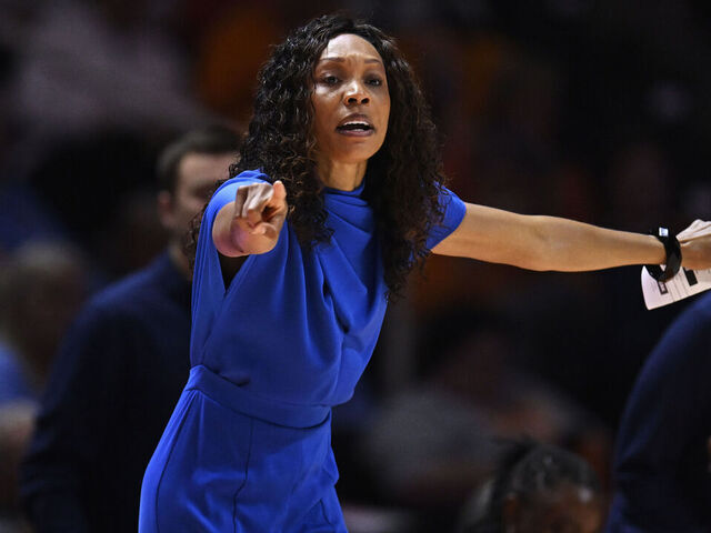 KNOXVILLE, TENNESSEE - JANUARY 07: Head coach Kyra Elzy of the Kentucky Wildcats reacts against the Tennessee Lady Vols in the first quarter at Thompson-Boling Arena on January 07, 2024 in Knoxville, Tennessee.