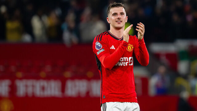 MANCHESTER, ENGLAND - NOVEMBER 11: Mason Mount of Manchester United applauds the fans after the Premier League match between Manchester United and Luton Town at Old Trafford on November 11, 2023 in Manchester, England.