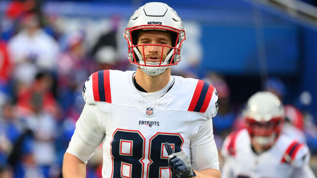 ORCHARD PARK, NEW YORK - DECEMBER 31: Mike Gesicki #88 of the New England Patriots runs prior to the game against the Buffalo Bills at Highmark Stadium on December 31, 2023 in Orchard Park, New York. The Bills won 27-21.