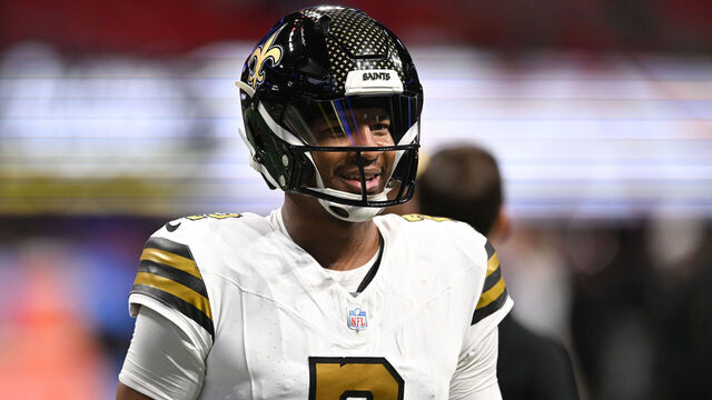 ATLANTA, GA NOVEMBER 26: New Orleans quarterback Jameis Winston (2) warms up prior to the start of the NFL game between the New Orleans Saints and the Atlanta Falcons on November 26th, 2023 at Mercedes-Benz Stadium in Atlanta, GA.