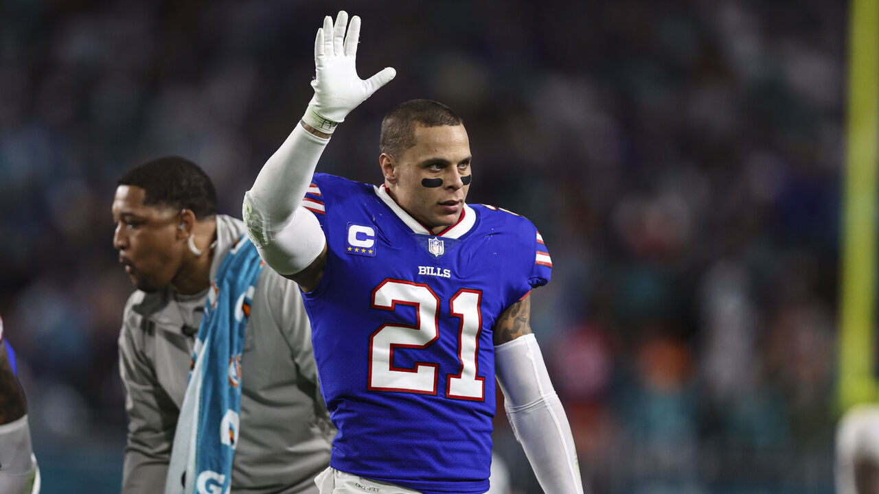 MIAMI GARDENS, FL - JANUARY 07: Jordan Poyer #21 of the Buffalo Bills celebrates after an NFL football game against the Miami Dolphins at Hard Rock Stadium on January 7, 2024 in Miami Gardens, Florida.