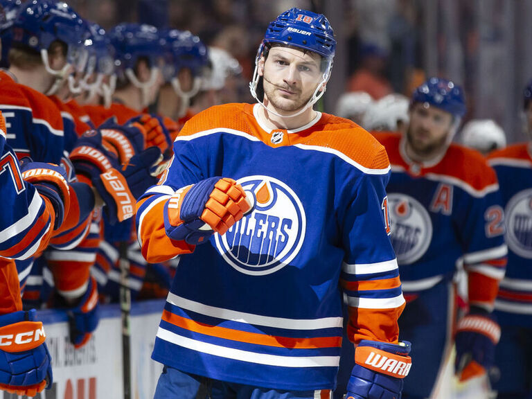 Hyman scores natural hat trick as Oilers drub Capitals