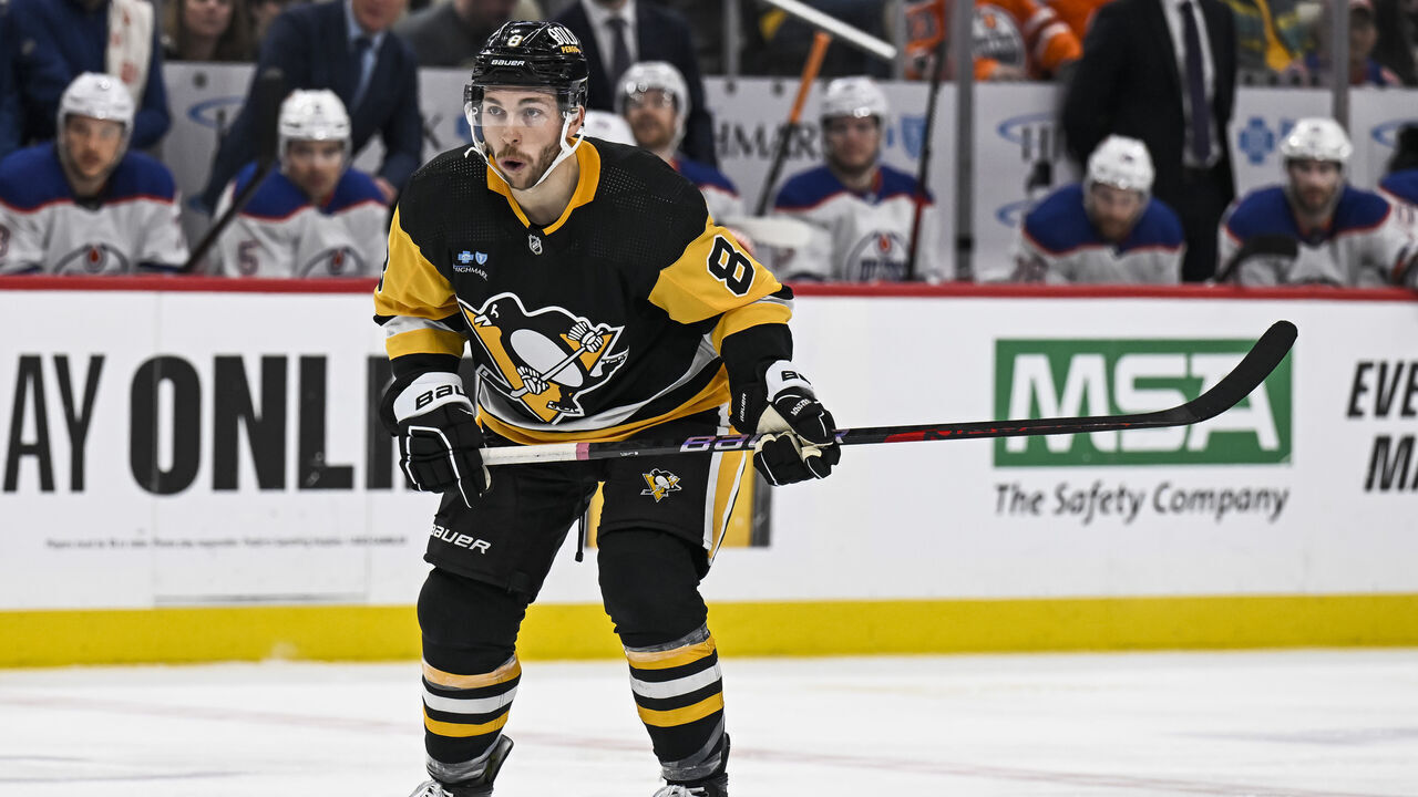 PITTSBURGH, PA - MARCH 10: Pittsburgh Penguins left wing Michael Bunting (8) skates during the second period in the NHL game between the Pittsburgh Penguins and the Edmonton Oilers on March 10, 2024, at PPG Paints Arena in Pittsburgh, PA.