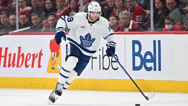 MONTREAL, CANADA - MARCH 09: Calle Jarnkrok #19 of the Toronto Maple Leafs skates the puck during the first period against the Montreal Canadiens at the Bell Centre on March 9, 2024 in Montreal, Quebec, Canada. The Toronto Maple Leafs defeated the Montreal Canadiens 3-2.