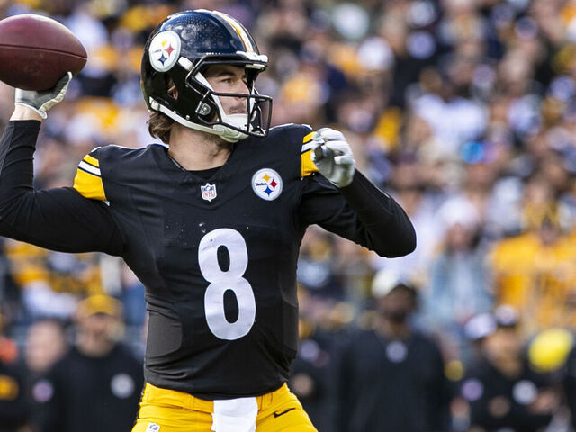 PITTSBURGH, PA - DECEMBER 03: Pittsburgh Steelers quarterback Kenny Pickett (8) throws a pass during the regular season NFL football game between the Arizona Cardinals and the Pittsburgh Steelers on December 03, 2023 at Acrisure Stadium in Pittsburgh, PA.
