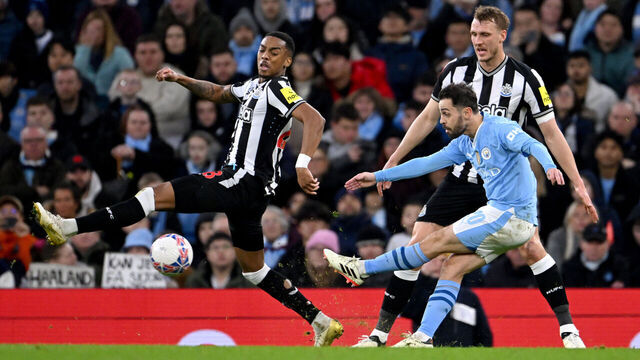 MANCHESTER, ENGLAND - MARCH 16: Bernardo Silva of Manchester City scores his team's second goal during the Emirates FA Cup Quarter Final match between Manchester City and Newcastle United at Etihad Stadium on March 16, 2024 in Manchester, England.