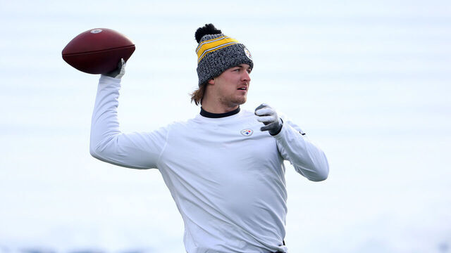 ORCHARD PARK, NEW YORK - JANUARY 15: Kenny Pickett #8 of the Pittsburgh Steelers warms up before the game against the Buffalo Bills at Highmark Stadium on January 15, 2024 in Orchard Park, New York.