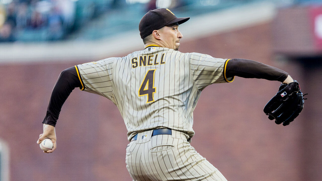 SAN FRANCISCO, CA - AUGUST 30: San Diego Padres starting pitcher Blake Snell (4) throws a pitch during the MLB professional baseball game between the San Diego Padres and San Francisco Giants on August 30 2022 at Oracle Park in San Francisco, CA.