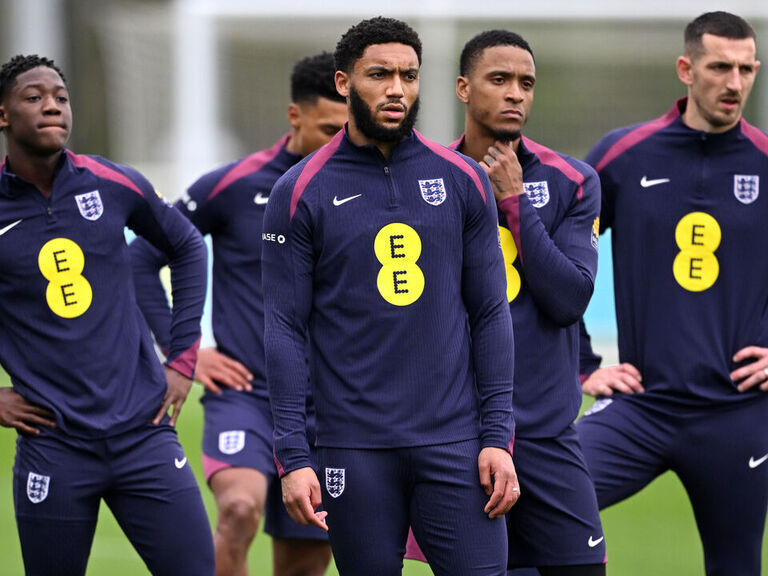 Gomez closes 'tough' chapter with England return after lengthy absence Gomez closes 'tough' chapter with England return after lengthy absence