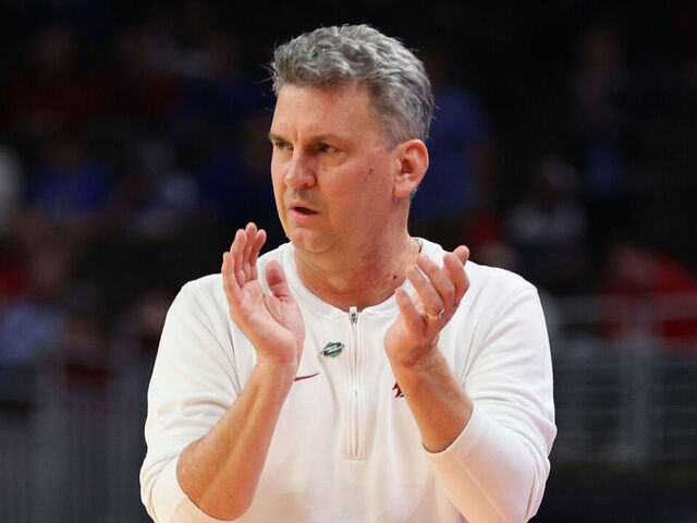 OMAHA, NEBRASKA - MARCH 21: Head coach Kyle Smith of the Washington State Cougars reacts during the second half against the Drake Bulldogs in the first round of the NCAA Men's Basketball Tournament at CHI Health Center on March 21, 2024 in Omaha, Nebraska.