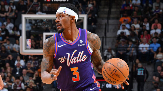 SAN ANTONIO, TX - MARCH 25: Bradley Beal #3 of the Phoenix Suns dribbles the ball during the game against the San Antonio Spurs on March 25, 2024 at the Frost Bank Center in San Antonio, Texas. Mandatory Copyright Notice: Copyright 2024 NBAE (Photos by Michael Gonzales/NBAE via Getty Images)