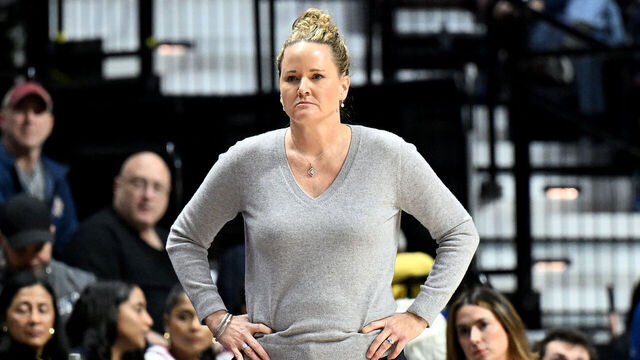 UNCASVILLE, CONNECTICUT - DECEMBER 10: Head coach Lynne Roberts of the Utah Utes watches the game against the South Carolina Gamecocks at Mohegan Sun Arena on December 10, 2023 in Uncasville, Connecticut.