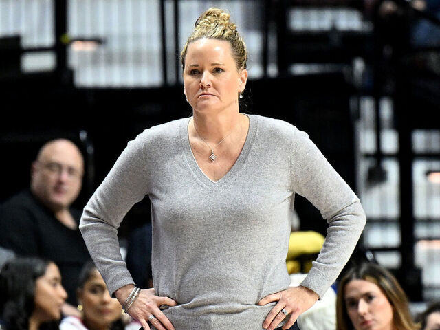 UNCASVILLE, CONNECTICUT - DECEMBER 10: Head coach Lynne Roberts of the Utah Utes watches the game against the South Carolina Gamecocks at Mohegan Sun Arena on December 10, 2023 in Uncasville, Connecticut.