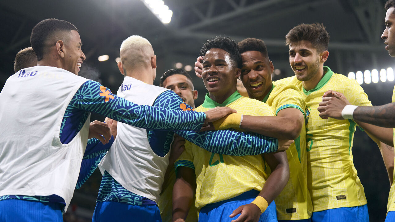 MADRID, SPAIN - MARCH 26: Endrick Felipe (C) of Brazil celebrates with his teammates after scoring his team's second goal during the friendly match between Spain and Brazil at Estadio Santiago Bernabeu on March 26, 2024 in Madrid, Spain.