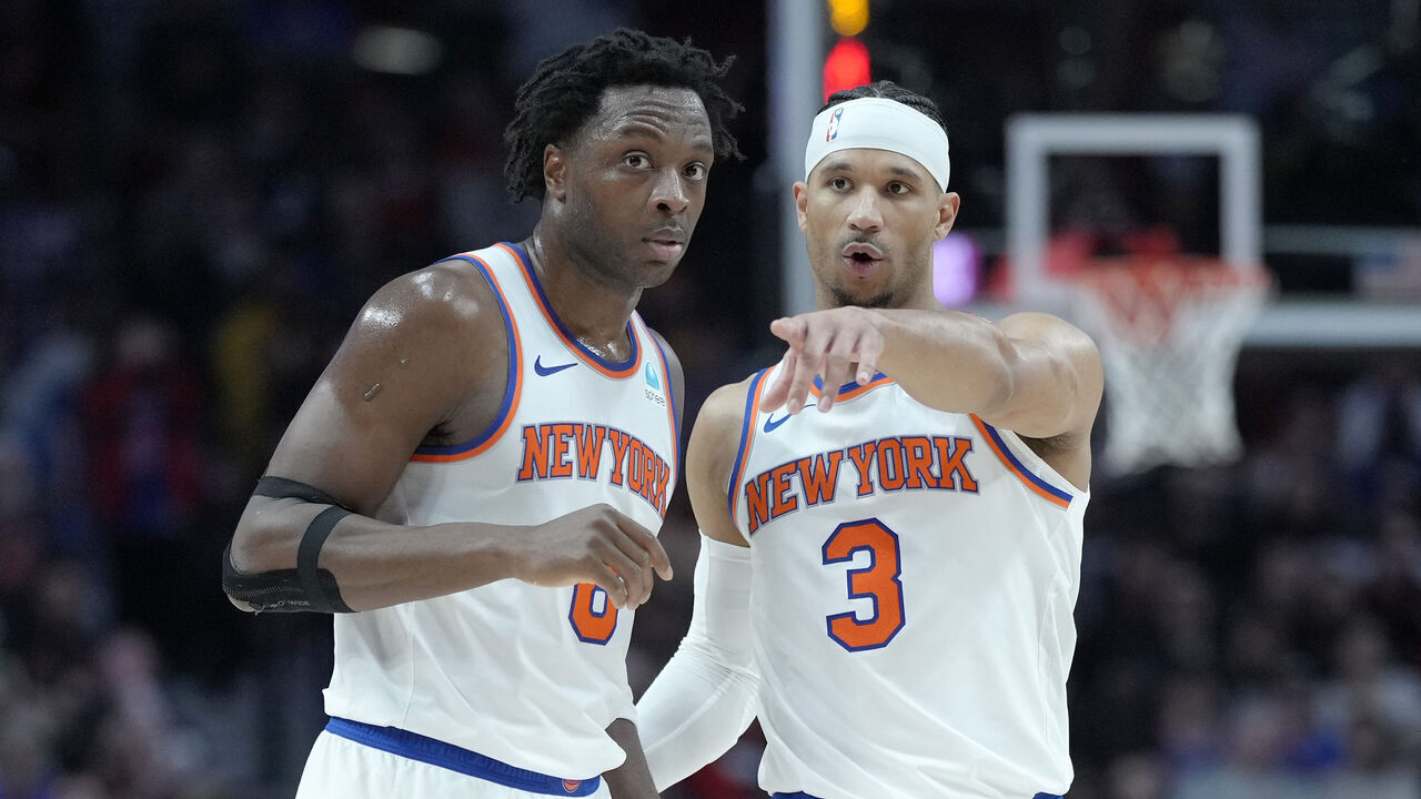 PORTLAND, OREGON - MARCH 14: Josh Hart #3 (R) of the New York Knicks talks with OG Anunoby #8 during the second half against the Portland Trail Blazers at Moda Center on March 14, 2024 in Portland, Oregon.