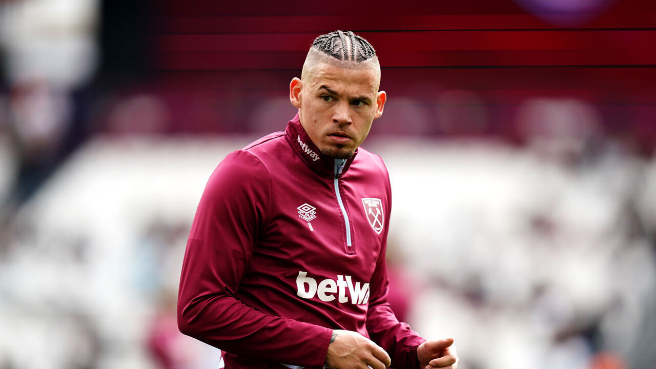West Ham United's Kalvin Phillips warming up ahead of the Premier League match at at the London Stadium, London. Picture date: Sunday March 17, 2024.