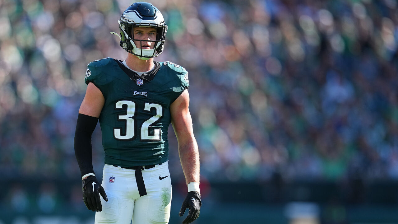 PHILADELPHIA, PENNSYLVANIA - OCTOBER 1: Reed Blankenship #32 of the Philadelphia Eagles looks on against the Washington Commanders at Lincoln Financial Field on October 1, 2023 in Philadelphia, Pennsylvania.