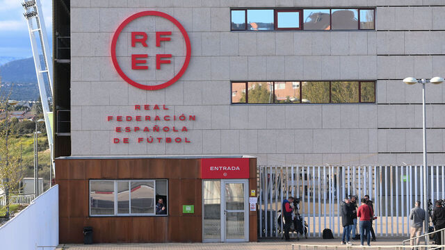 MADRID, SPAIN - APRIL 03: Journalists gather outside the Spanish Soccer Federation (RFEF) headquarters on the outskirts of Madrid on April 03, 2024 in Madrid, Spain. The Former Spanish FA President Luis Rubiales came back from the Dominican Republic April 3rd, where he has lived for two months. Spanish police searched the headquarters of the Spanish Soccer Federation (RFEF) and a property of Rubiales last month as part of an alleged corruption investigation. The operation is part of a wider probe linked to alleged corruption in probe of the Saudi Arabia Super Cup deal.