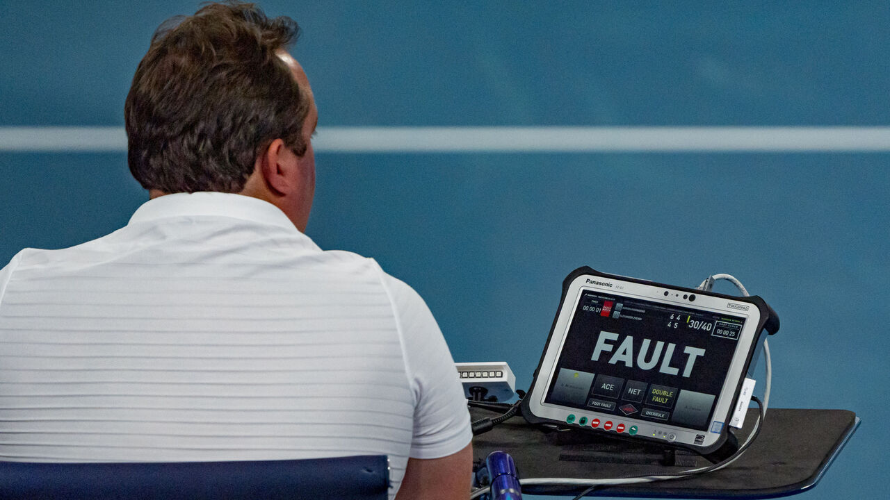 SYDNEY, AUSTRALIA - JANUARY 01: The screen of the chair umpire device shows the word "FAULT" in the Group D match between Alexander Zverev of Team Germany and Adrian Mannarino of Team France during day three of the 2024 United Cup at Ken Rosewall Arena on January 01, 2024 in Sydney, Australia.