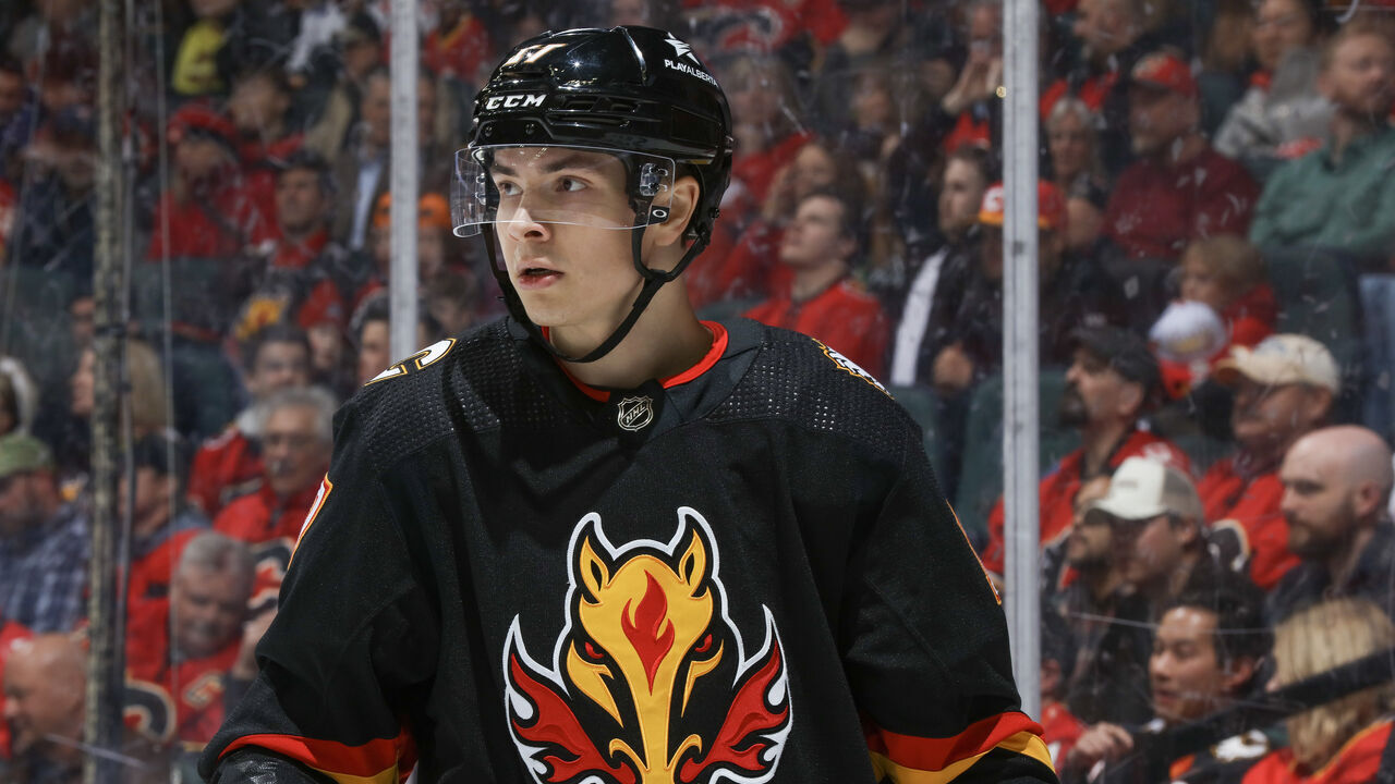 CALGARY, ALBERTA - JANUARY 27: Yegor Sharangovich #27 of the Calgary Flames skates against the Chicago Blackhawks at the Scotiabank Saddledome on January 27, 2024 in Calgary, Alberta.