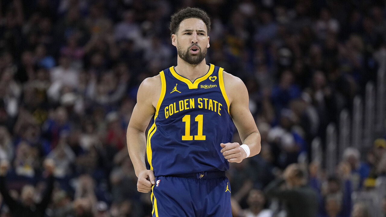 SAN FRANCISCO, CALIFORNIA - APRIL 07: Klay Thompson #11 of the Golden State Warriors reacts after making a three-point shot against the Utah Jazz during first half at Chase Center on April 07, 2024 in San Francisco, California.