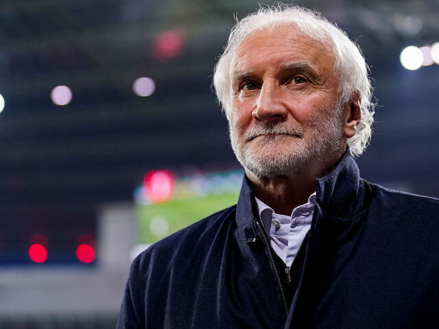 Rudi Völler Trở Lại Để Cứu Tuyển Đức - Một Hành Trình Đầy Thử Thách